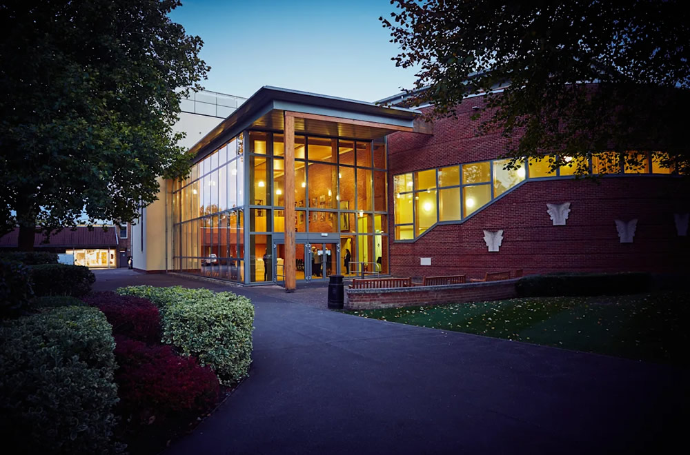 ミルフィールド・スクール